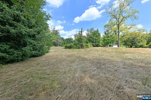a view of an outdoor space and yard
