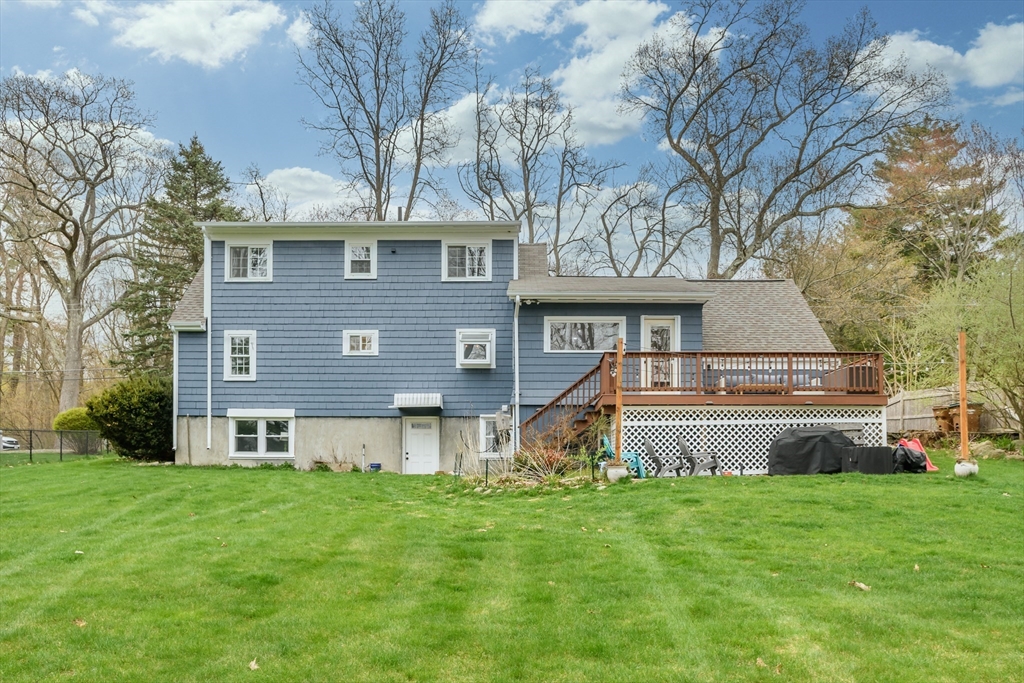 39 Old North Road Hudson, MA 01749 - Photo 17 of 24
