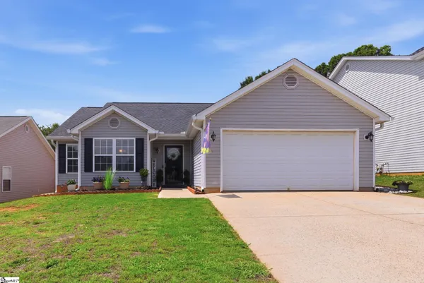 $285,000 | 154 Kingscreek Drive, Greer, SC 29650