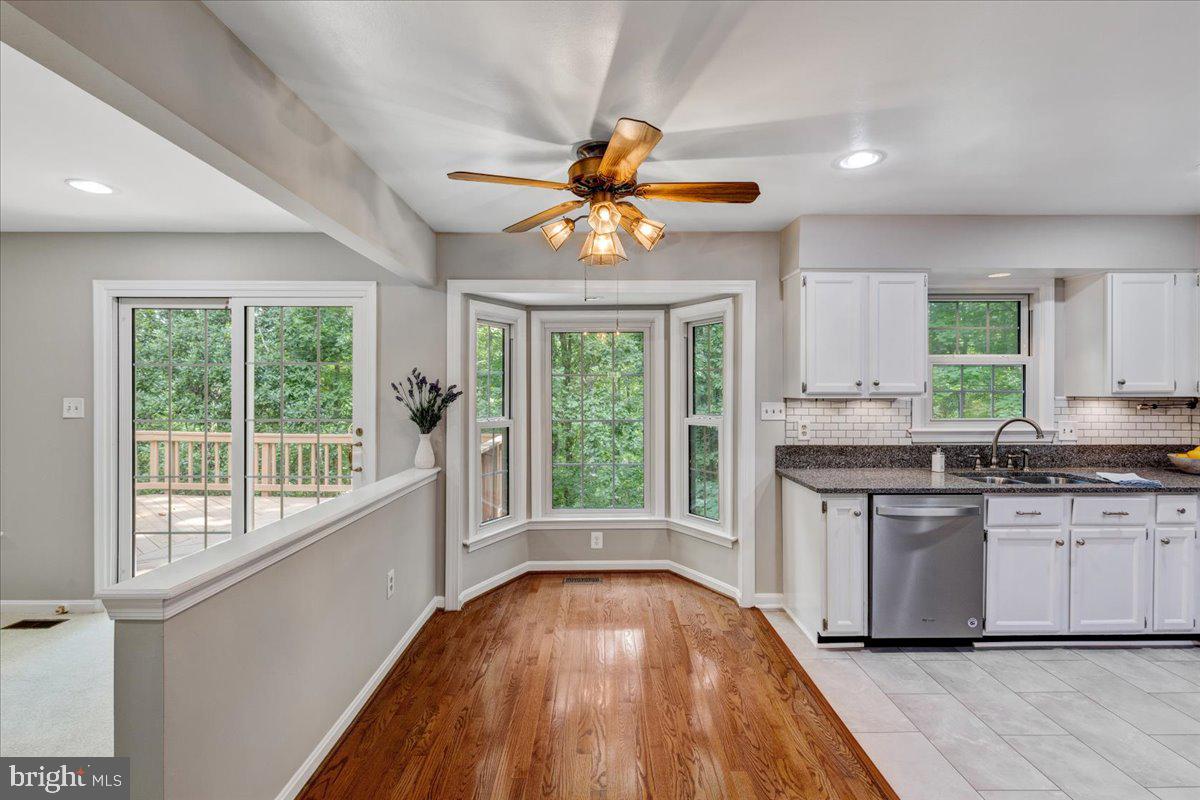 6819 Bluecurl Circle Springfield, VA 22152 - Photo 18 of 46 Breakfast Area