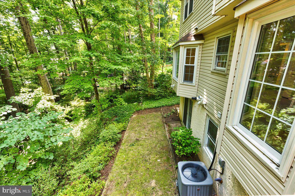 6819 Bluecurl Circle Springfield, VA 22152 - Photo 41 of 46