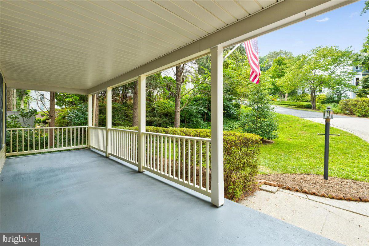 6819 Bluecurl Circle Springfield, VA 22152 - Photo 7 of 46