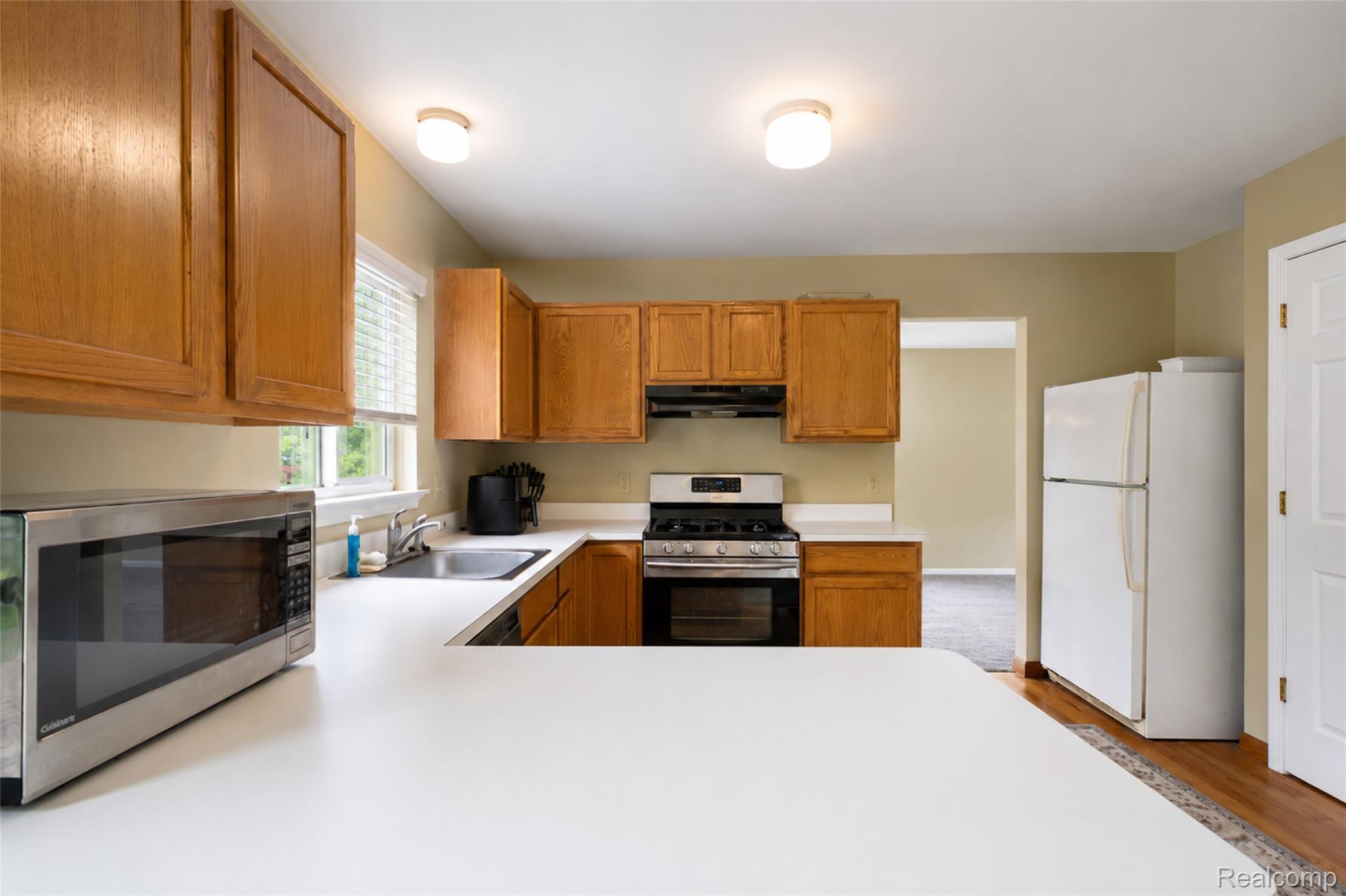 41585 Cherry Hill Road Canton, MI 48188 - Photo 13 of 43 B-41585 Cherry Hill Rd , canton-8.jpg