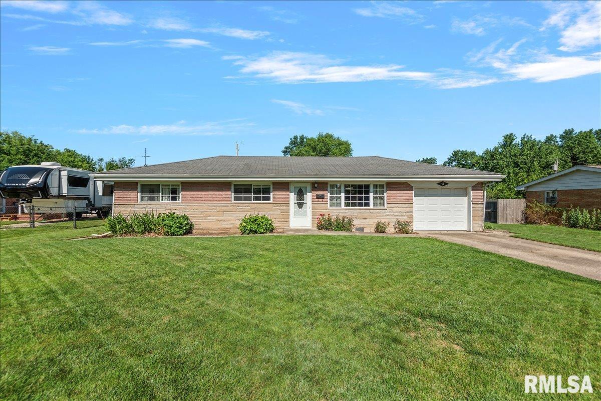 55 Bonnie Brook Road Chatham, IL 62629 - Photo 3 of 27