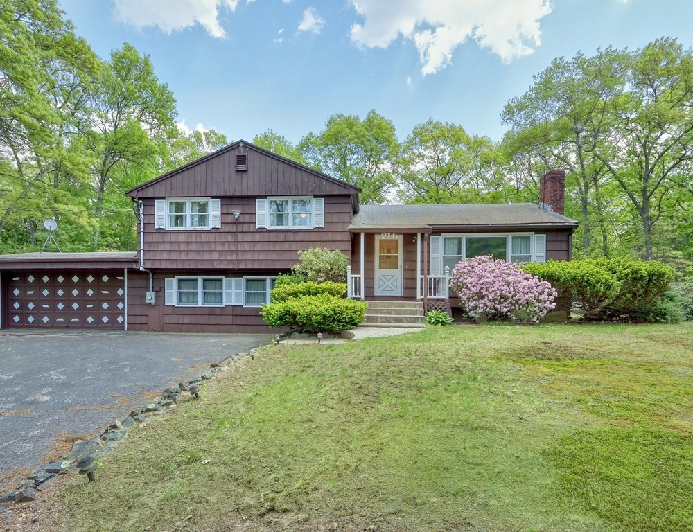 216 Oak Street Westwood, MA 02090 - Photo 1 of 9