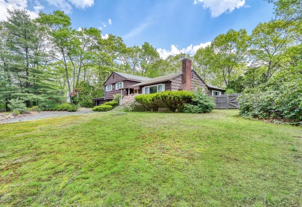 216 Oak Street Westwood, MA 02090 - Photo 2 of 9