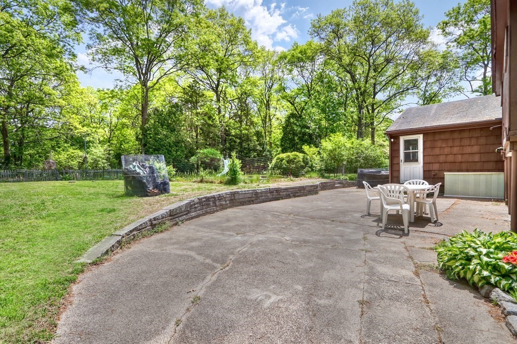 216 Oak Street Westwood, MA 02090 - Photo 4 of 9