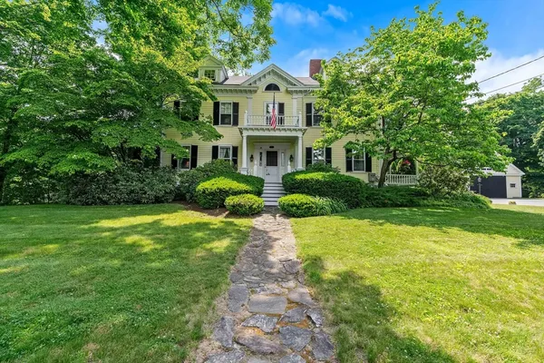 $2,200,000 | 11 Concord Road, Wayland, MA 01778