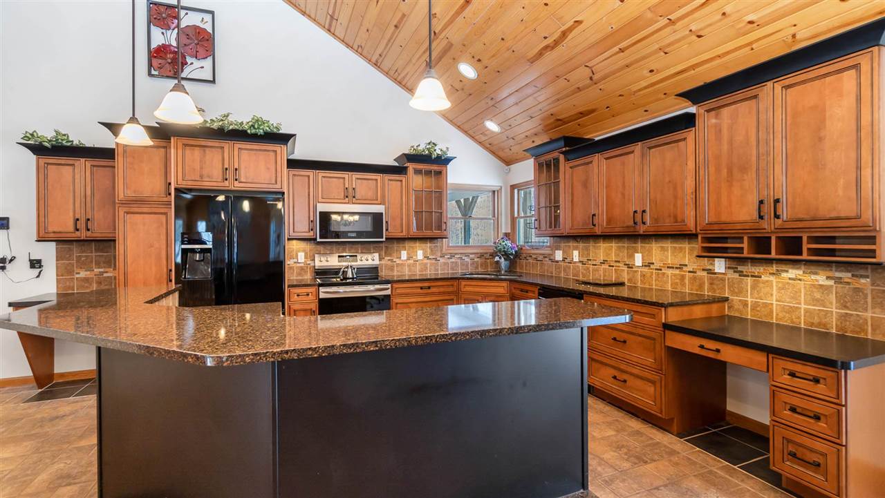 1555 South 8 Mile Road Breckenridge, MI 48615 - Photo 9 of 35