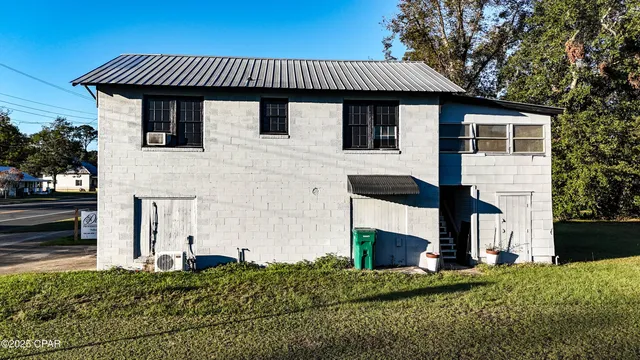 $120,000 | 5424 10th Street, Malone, FL 32445