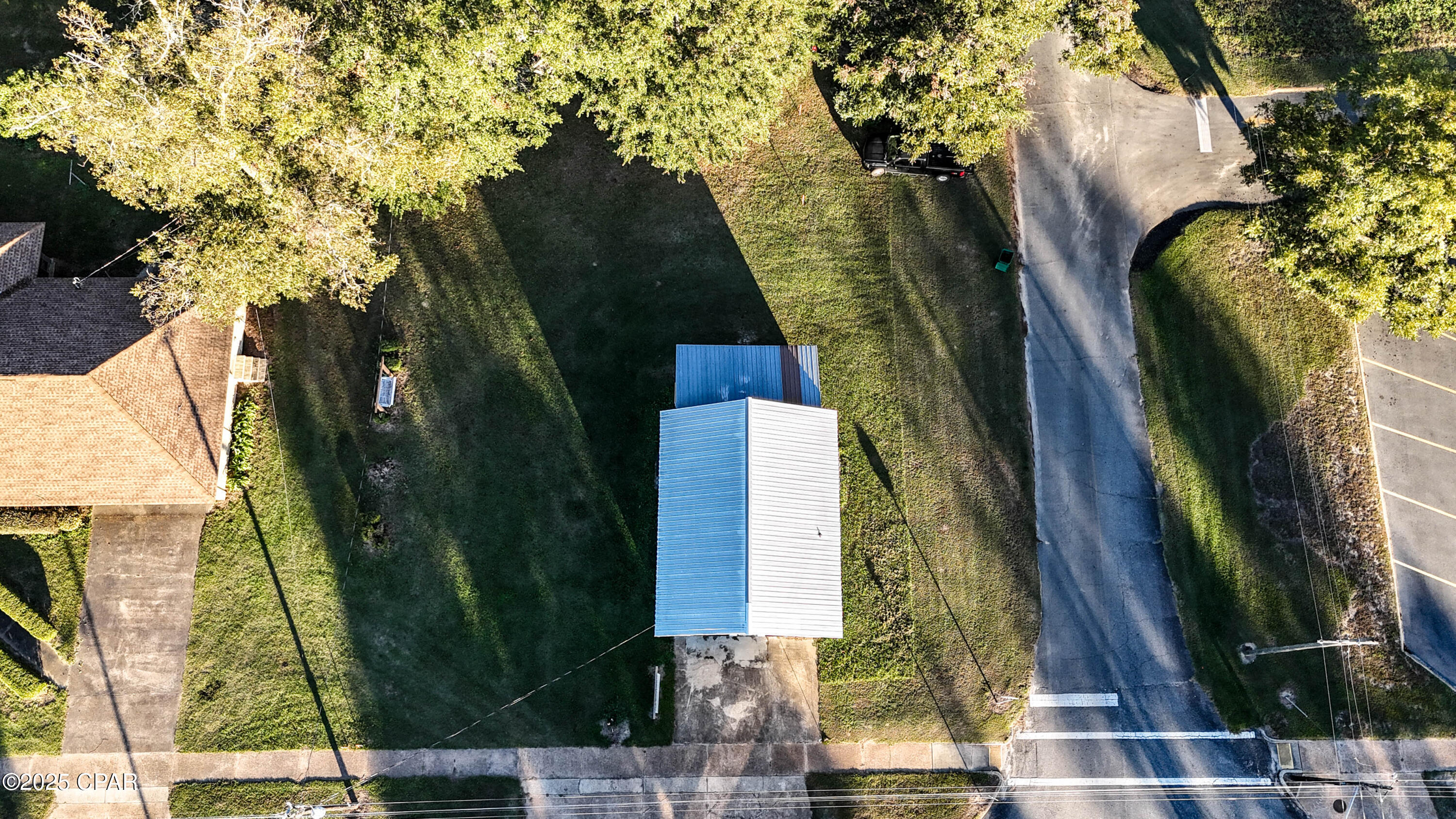 5424 10th Street Malone, FL 32445 - Photo 10 of 27