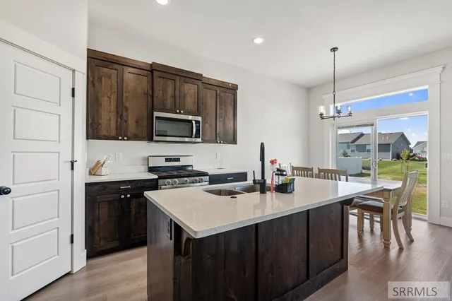 $438,900 | 4201 East Zona Way, Idaho Falls, ID 83401