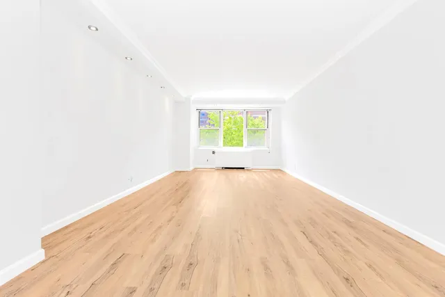 $599,900 | 305 East 24th Street, Unit 3T | Kips Bay