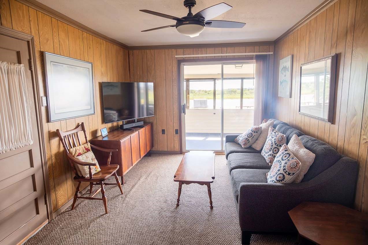626 Seagull Road Sargent, TX 77414 - Photo 4 of 23 Gallery Image 4