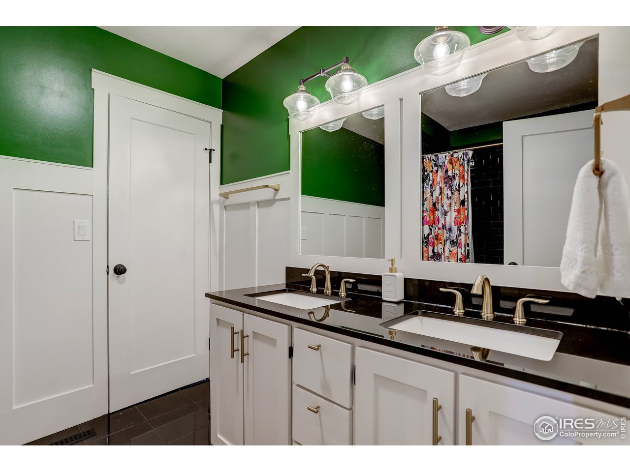 3007 Stanford Road Fort Collins, CO 80525 - Photo 18 of 32 Double vanities