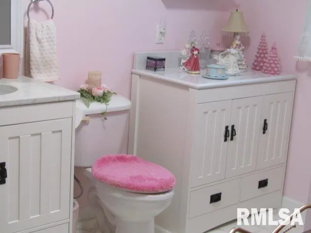 $230,000 | 195 Market Street, Elizabethtown, IL 62931