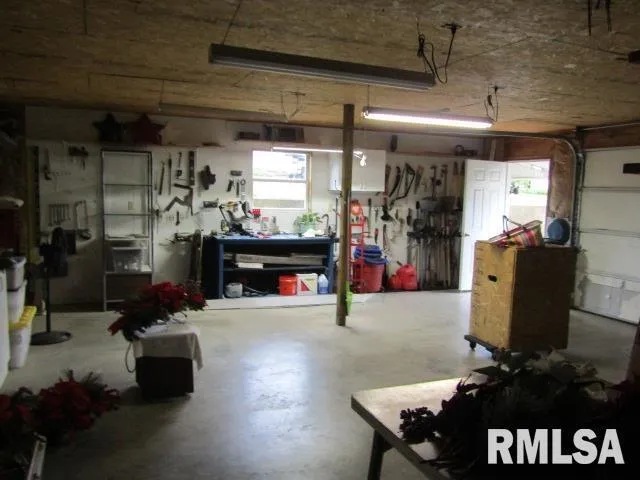 $230,000 | 195 Market Street, Elizabethtown, IL 62931