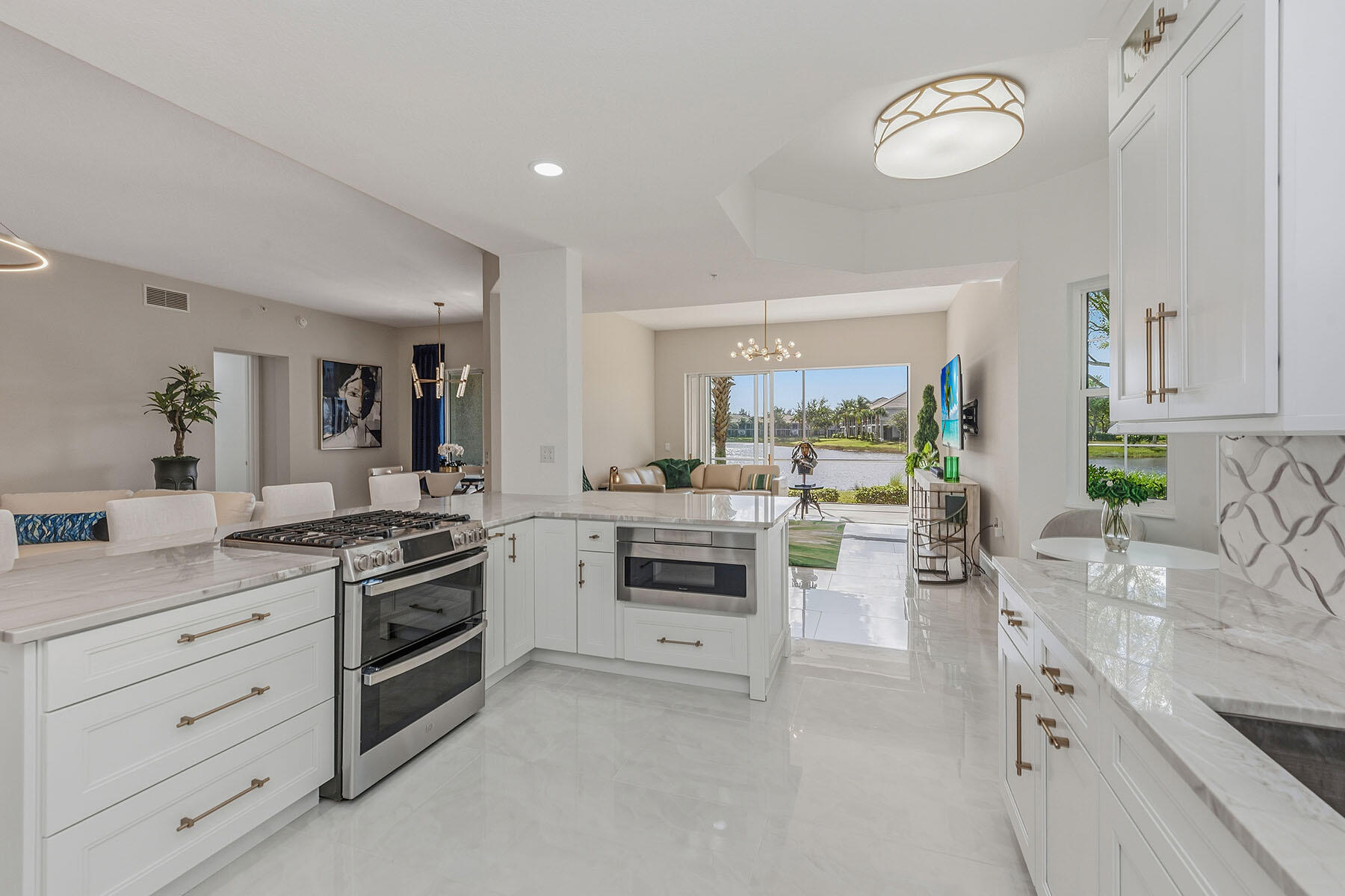 9234 Tesoro, Unit 104 Naples, FL 34114 - Photo 8 of 48 225082285c