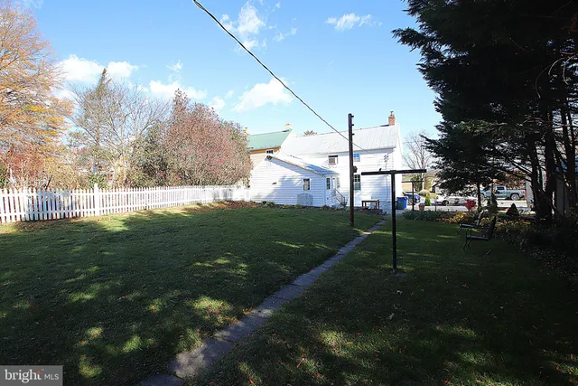 a view of a outdoor space