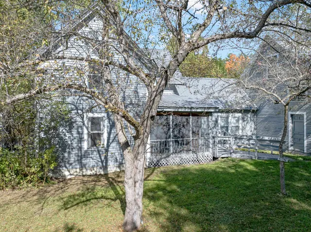 $220,000 | 88 State Street, Northumberland, NH 03582