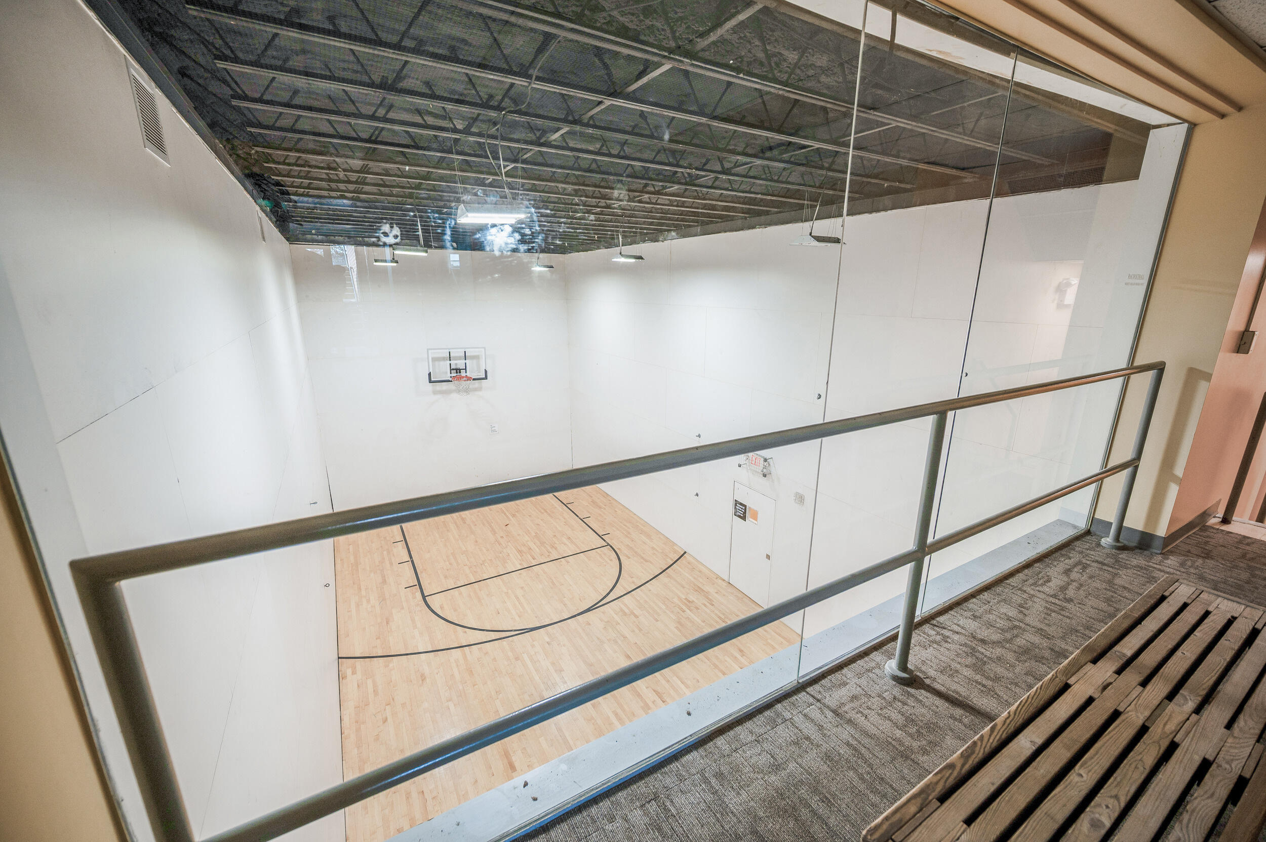 150 Sailor's Cove Drive, Unit 1218 Moneta, VA 24121 - Photo 48 of 56 a view of staircase