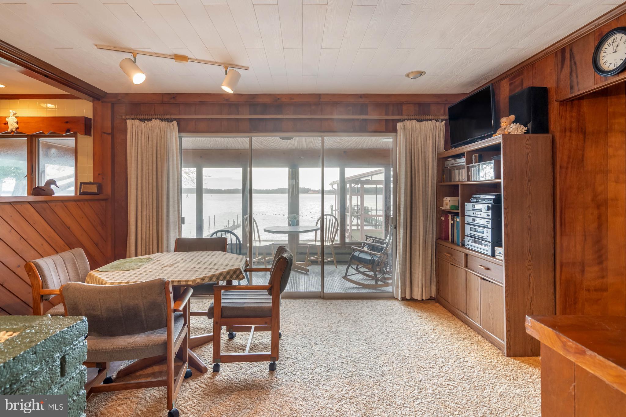 31266 River Road Millsboro, DE 19966 - Photo 25 of 47 a dining room with furniture and window