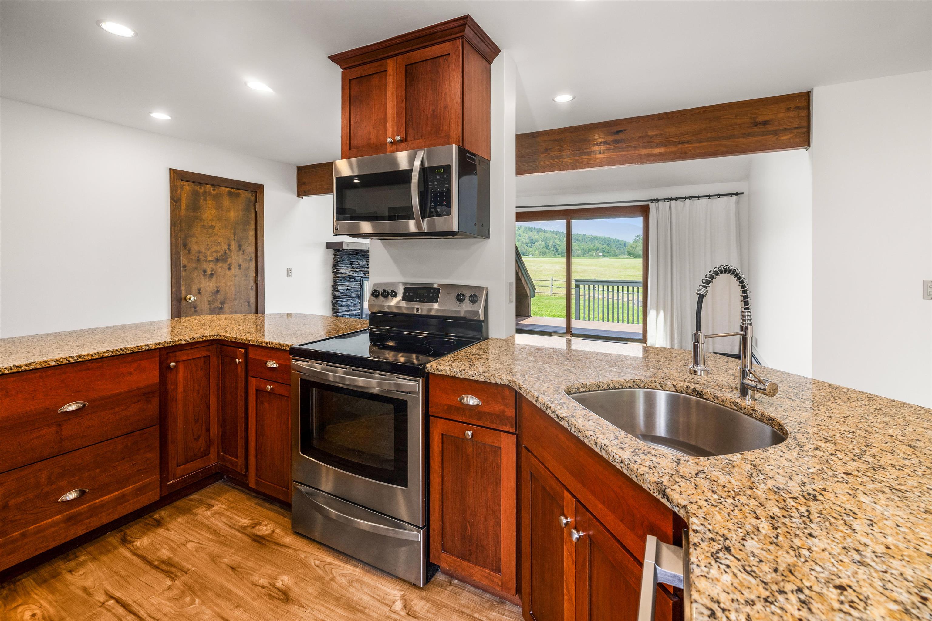 210 Field Road, Unit 44 Stowe, VT 05672 - Photo 12 of 54