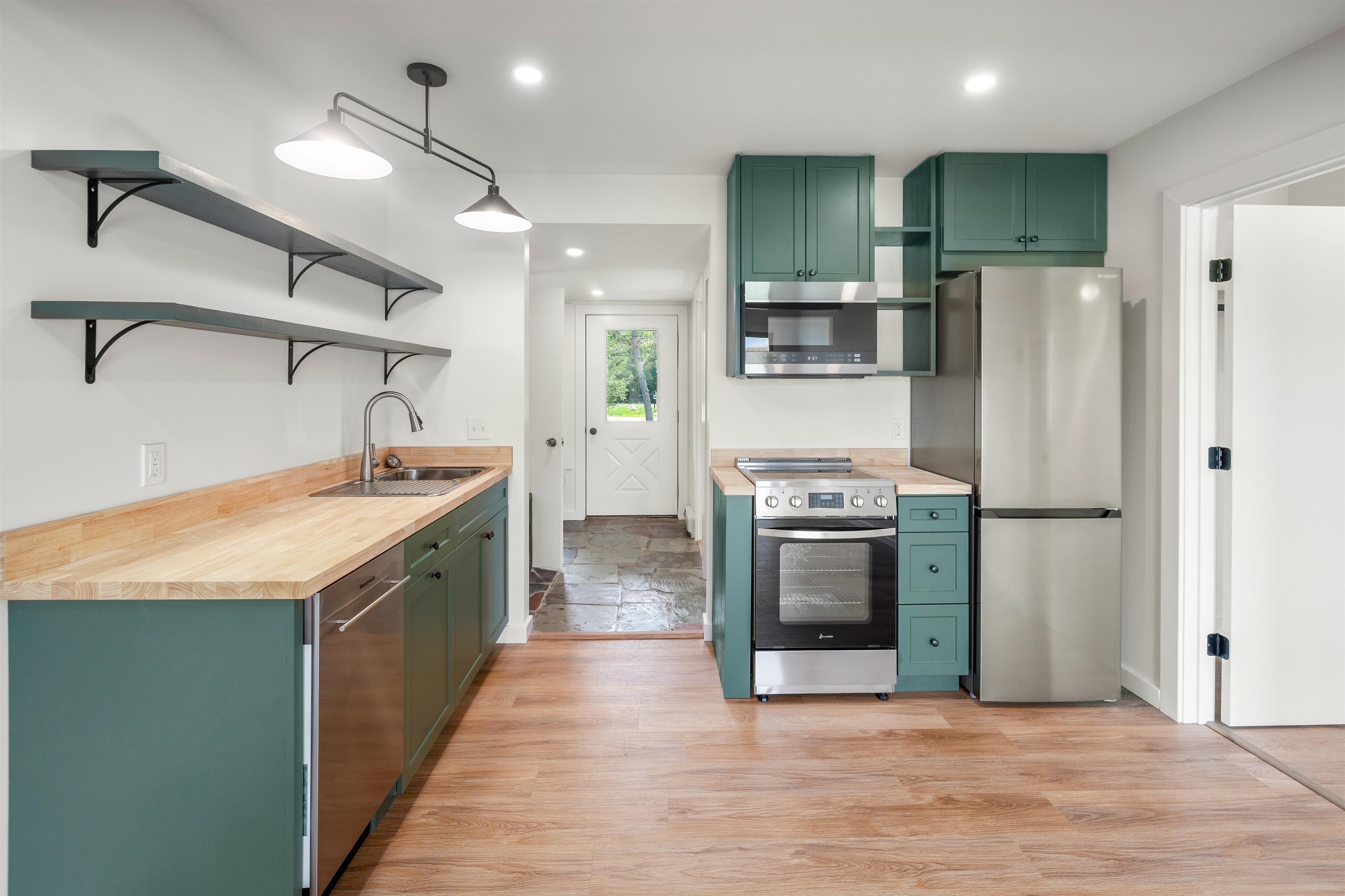 210 Field Road, Unit 44 Stowe, VT 05672 - Photo 41 of 54