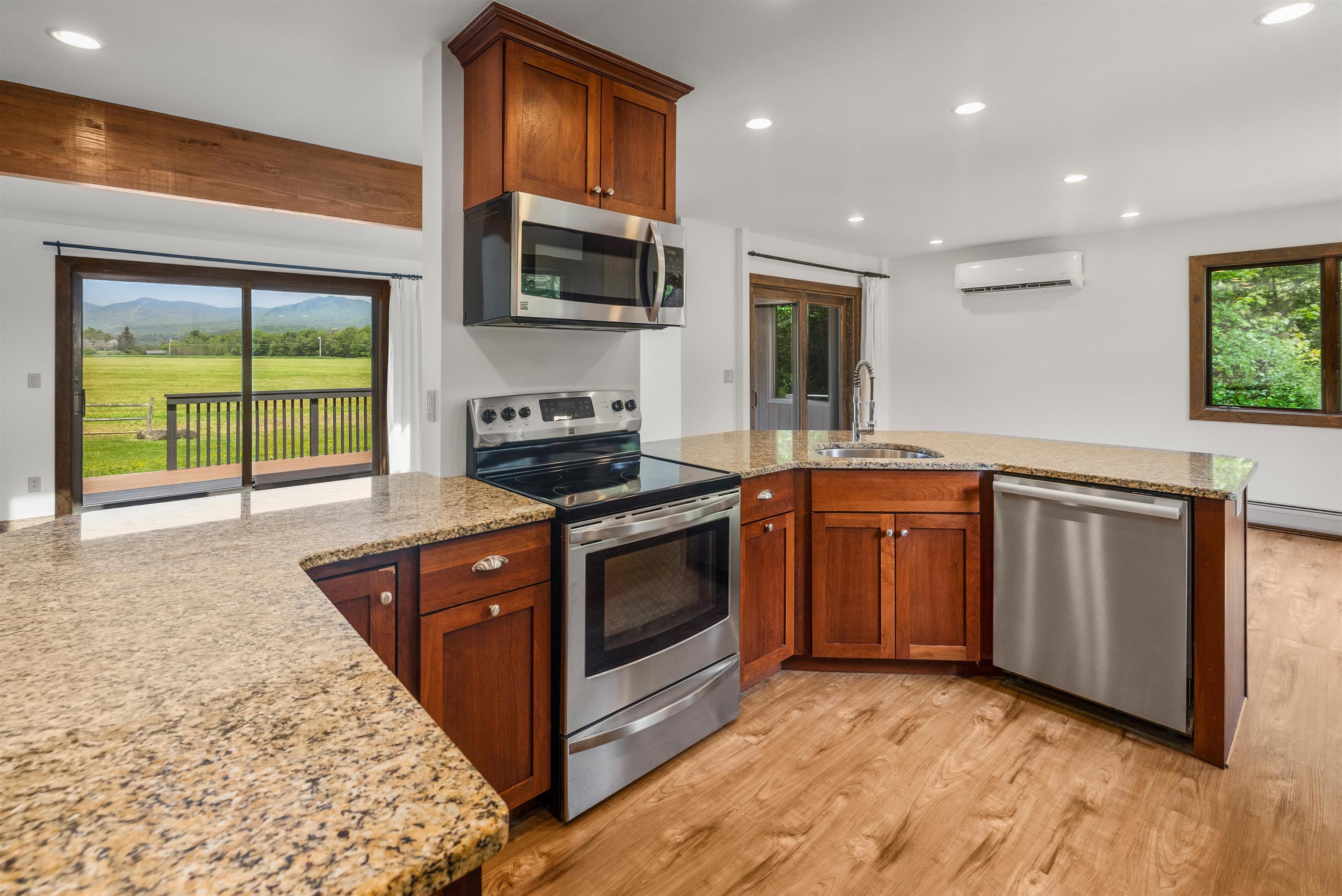 210 Field Road, Unit 44 Stowe, VT 05672 - Photo 10 of 54