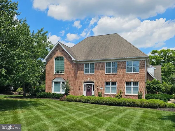 $799,900 | 1001 Wetherburn Drive, York, PA 17404