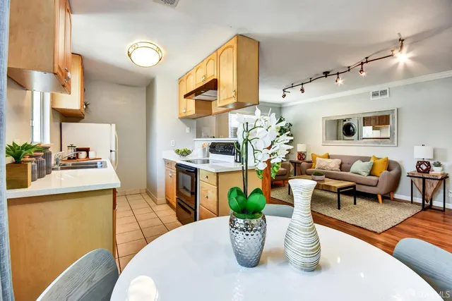 $485,000 | 329 Blossom Hill Road, Unit 4, San Jose, CA 95123