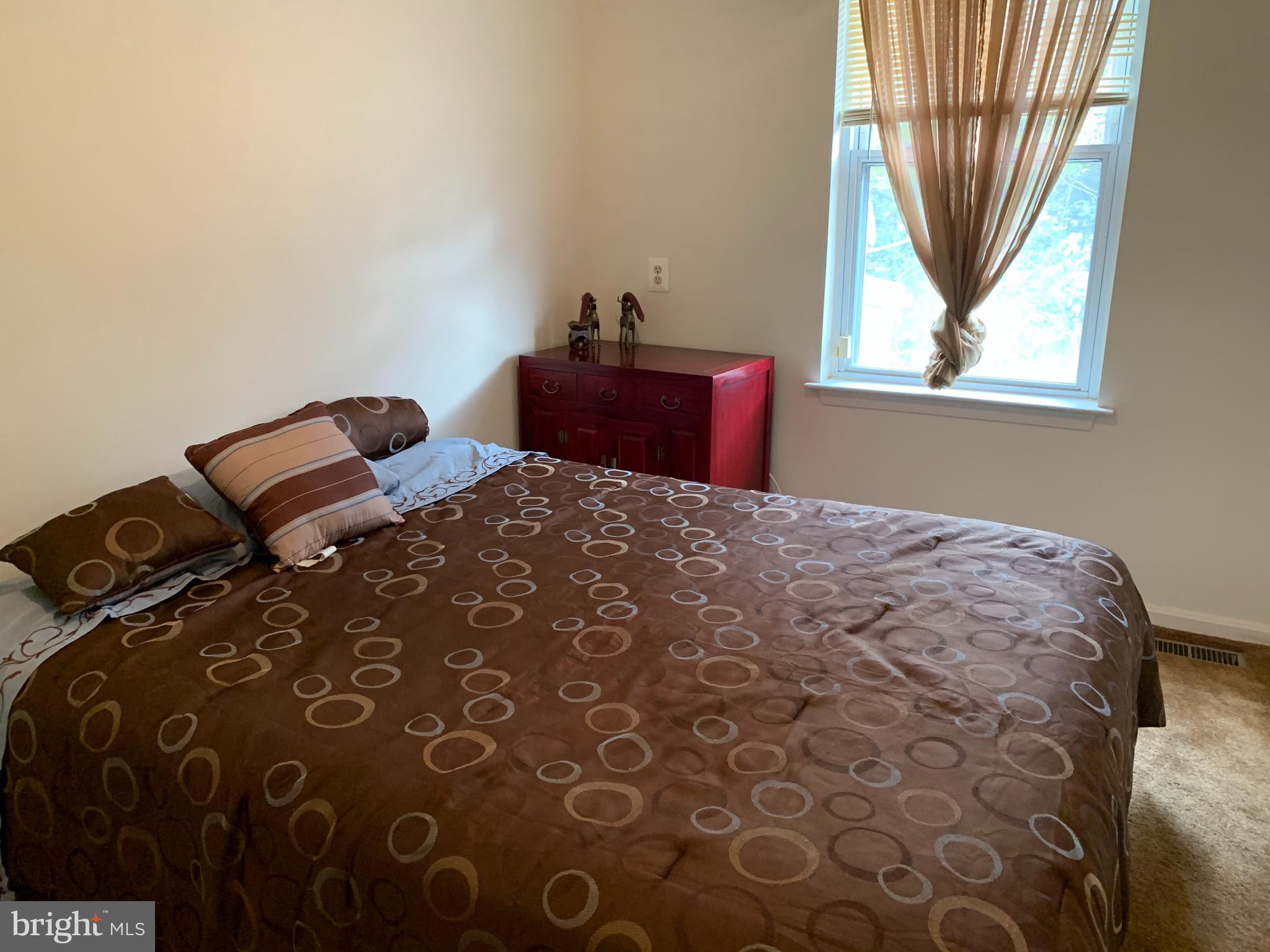 2641 Bowen Road Southeast, Unit B Washington, DC 20020 - Photo 16 of 25 Bdrm 2, fits Qn bed overlooking Backyard/deck