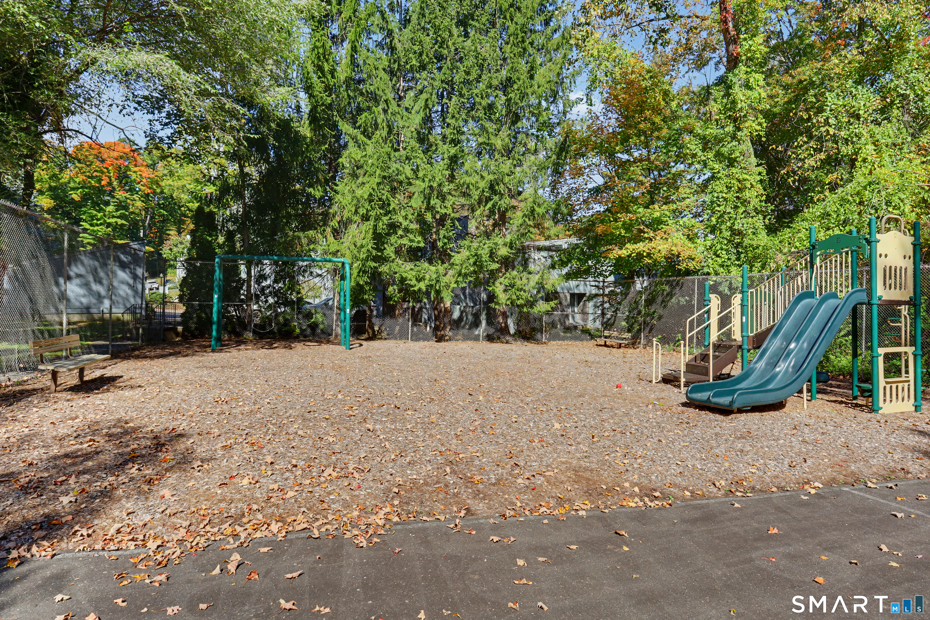 2 Redwood Lane, Unit 2 Ridgefield, CT 06877 - Photo 14 of 30 Gallery Image 14