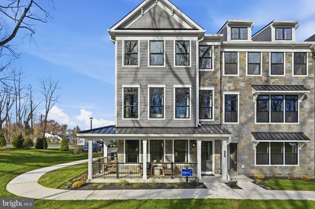 $849,990 | 406 Pennybrook Court, Unit 14, Flourtown, PA 19031