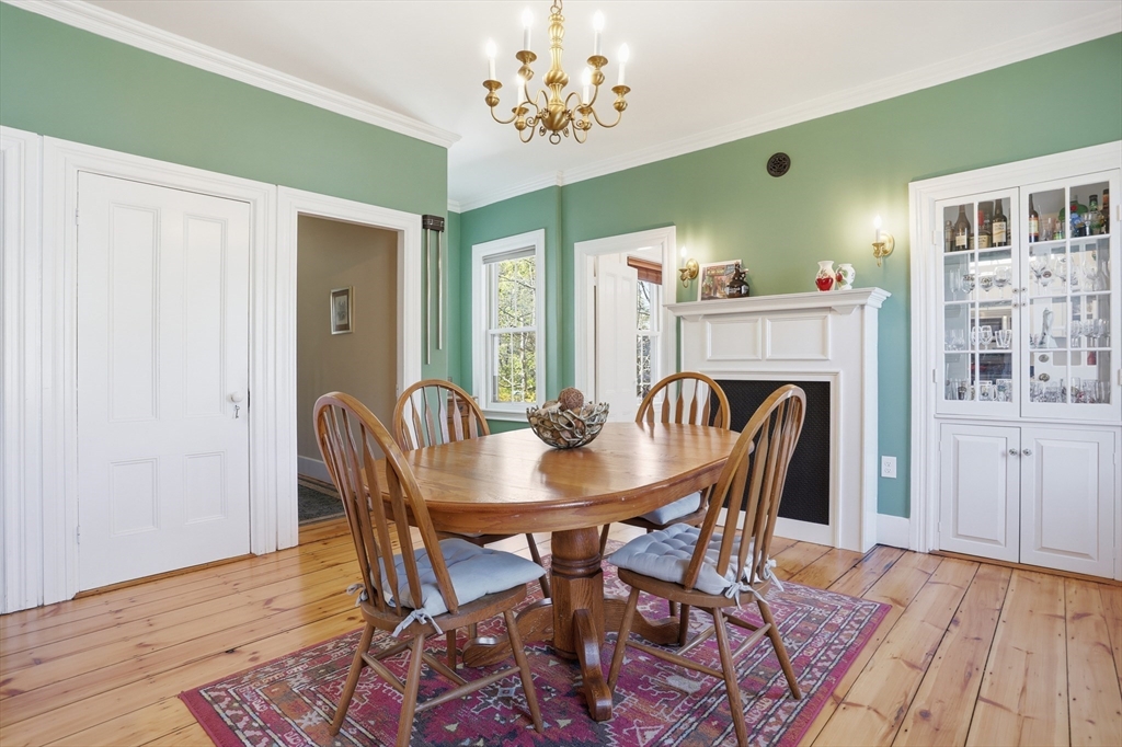 26 Walnut Street Maynard, MA 01754 - Photo 14 of 38