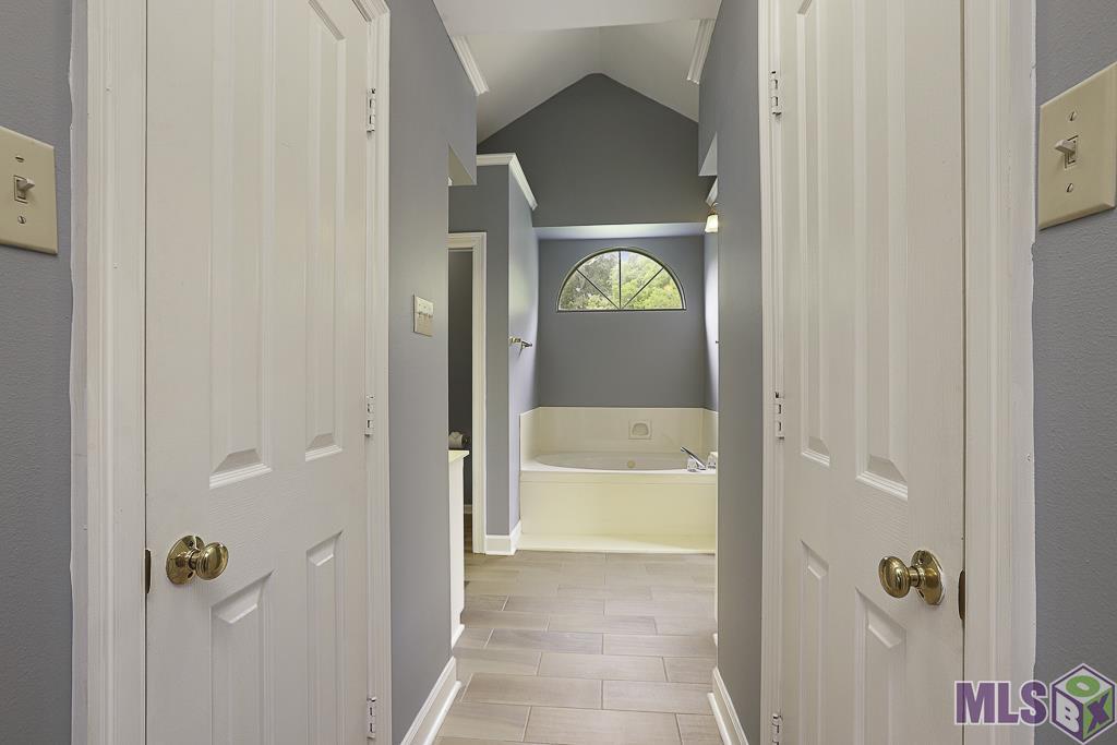 5232 Rivermeadow Drive Baton Rouge, LA 70820 - Photo 15 of 28