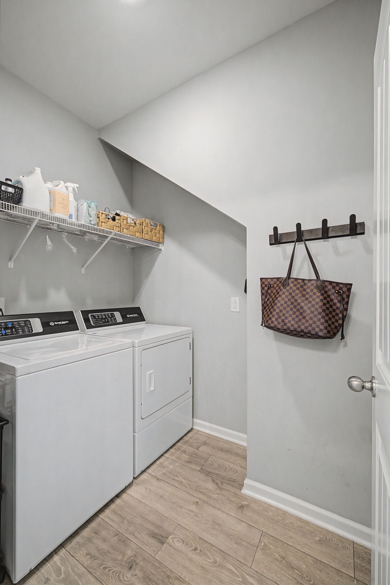 5310 Pointer Place Murfreesboro, TN 37129 - Photo 13 of 40 a utility room with washer and dryer