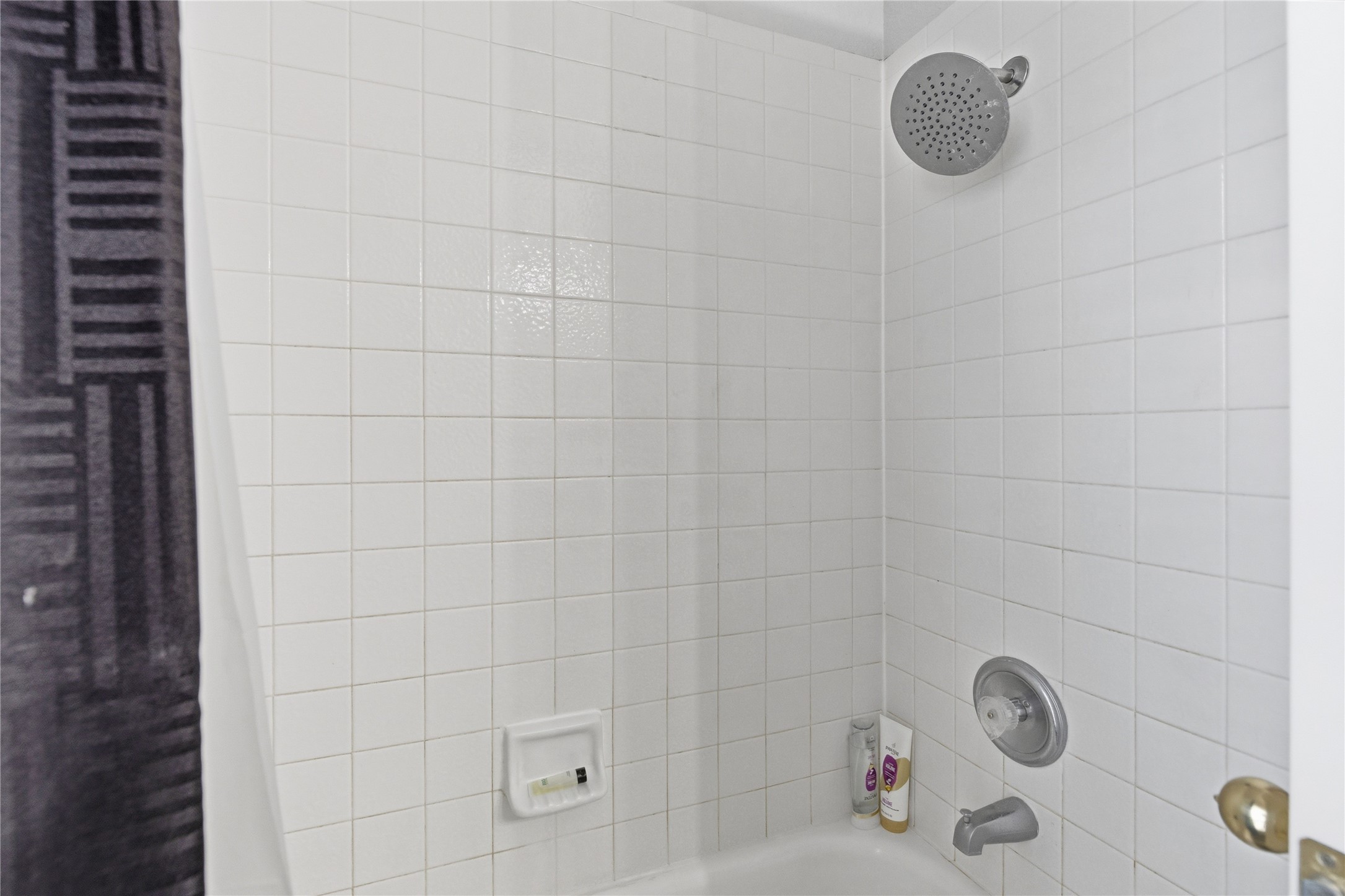 258 Hogan Kyle, TX 78640 - Photo 24 of 40 a bathroom with a shower