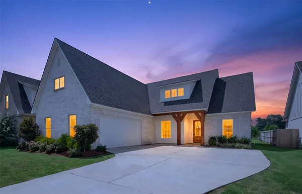 $474,224 | 35 Turtle Creek Drive, Benton, LA 71006