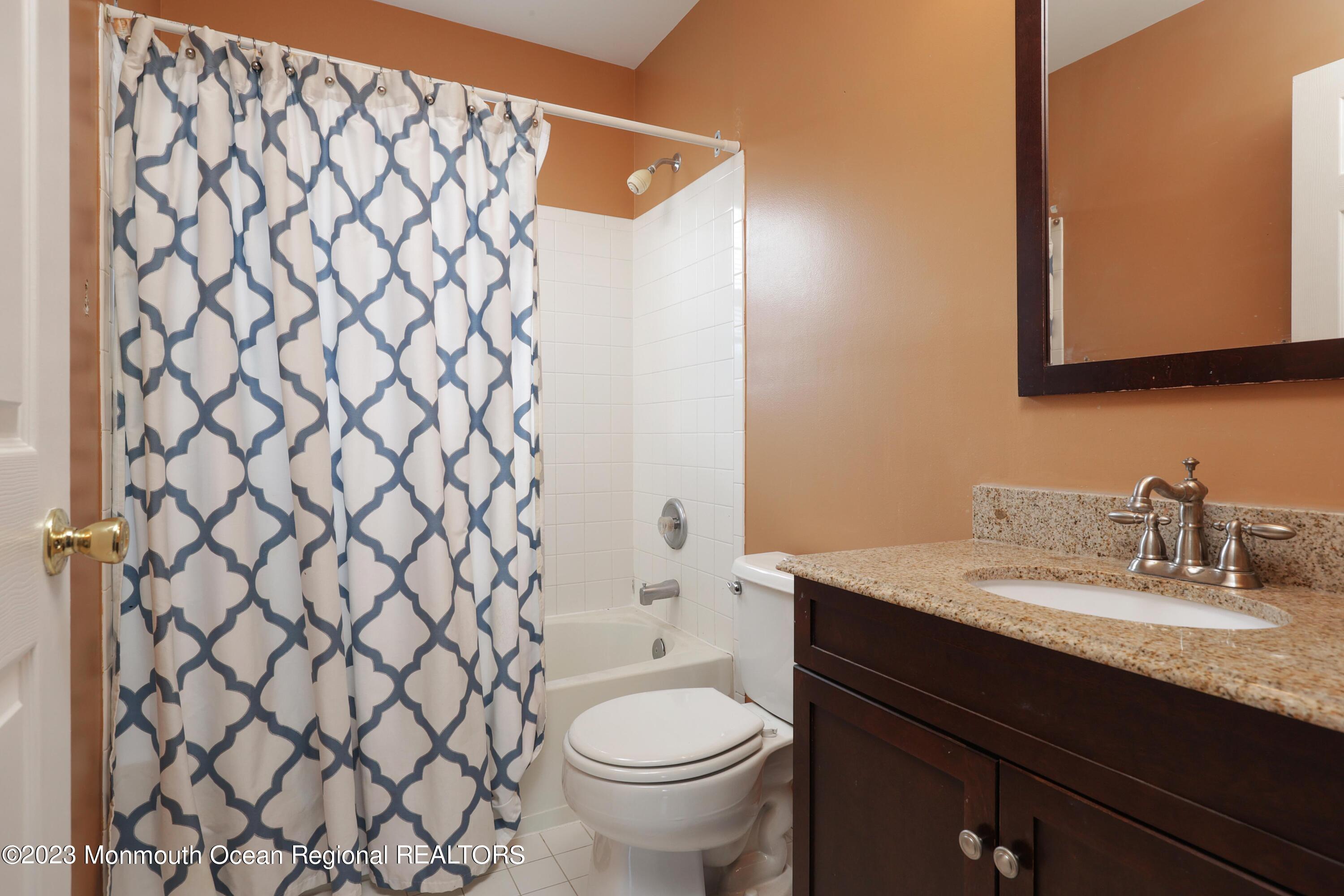 25 Gettysburg Drive Howell, NJ 07731 - Photo 21 of 32 758A9238