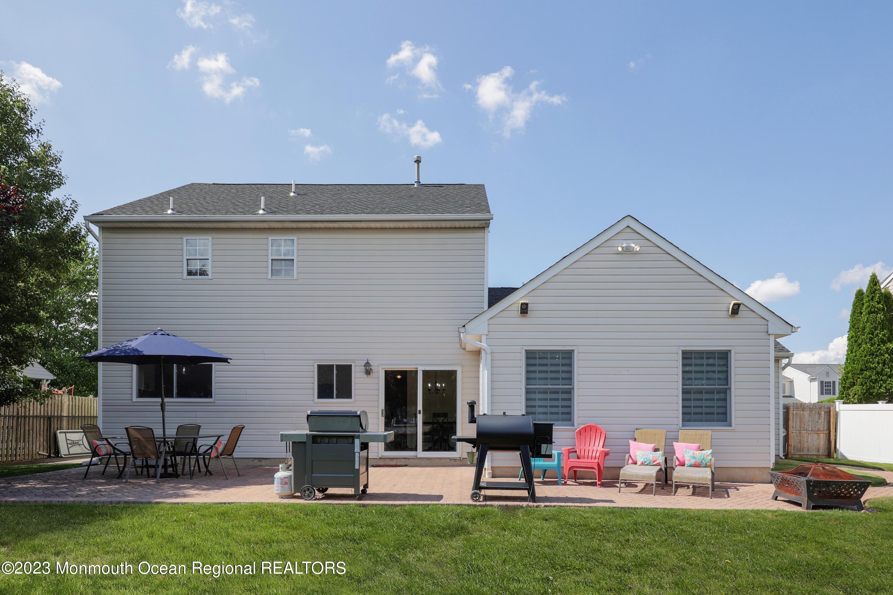 25 Gettysburg Drive Howell, NJ 07731 - Photo 24 of 32 758A9273_4_5_6_7