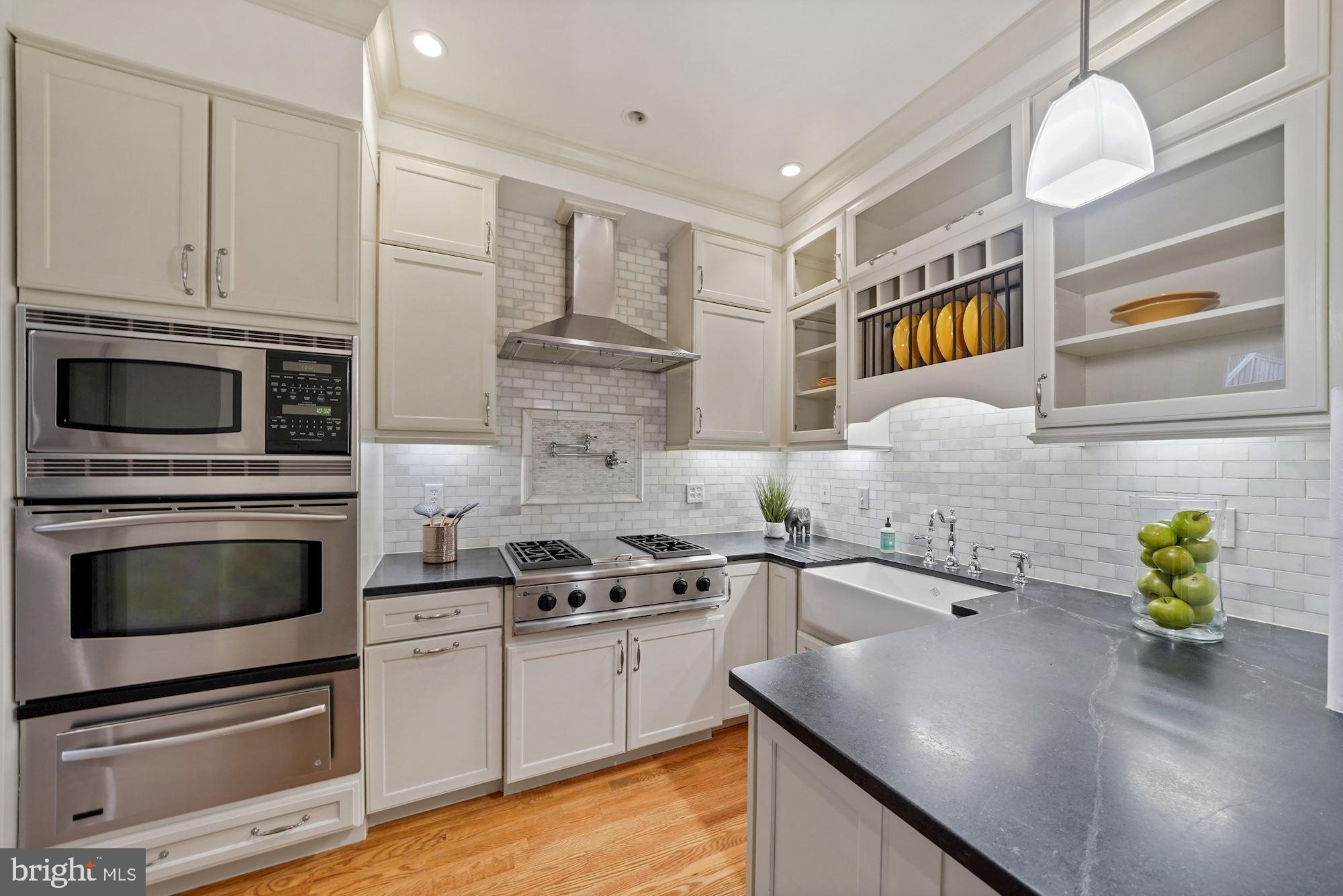 2834 27th Street Northwest Washington, DC 20008 - Photo 10 of 49 Gourmet Kitchen