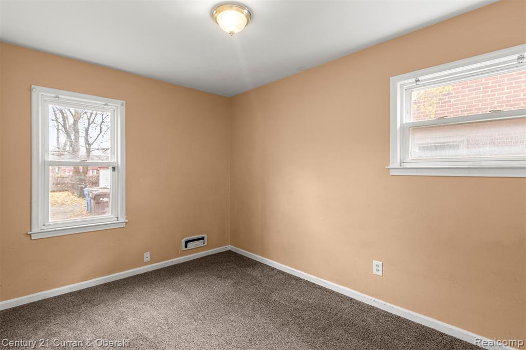 291 Arlington Street Inkster, MI 48141 - Photo 7 of 20