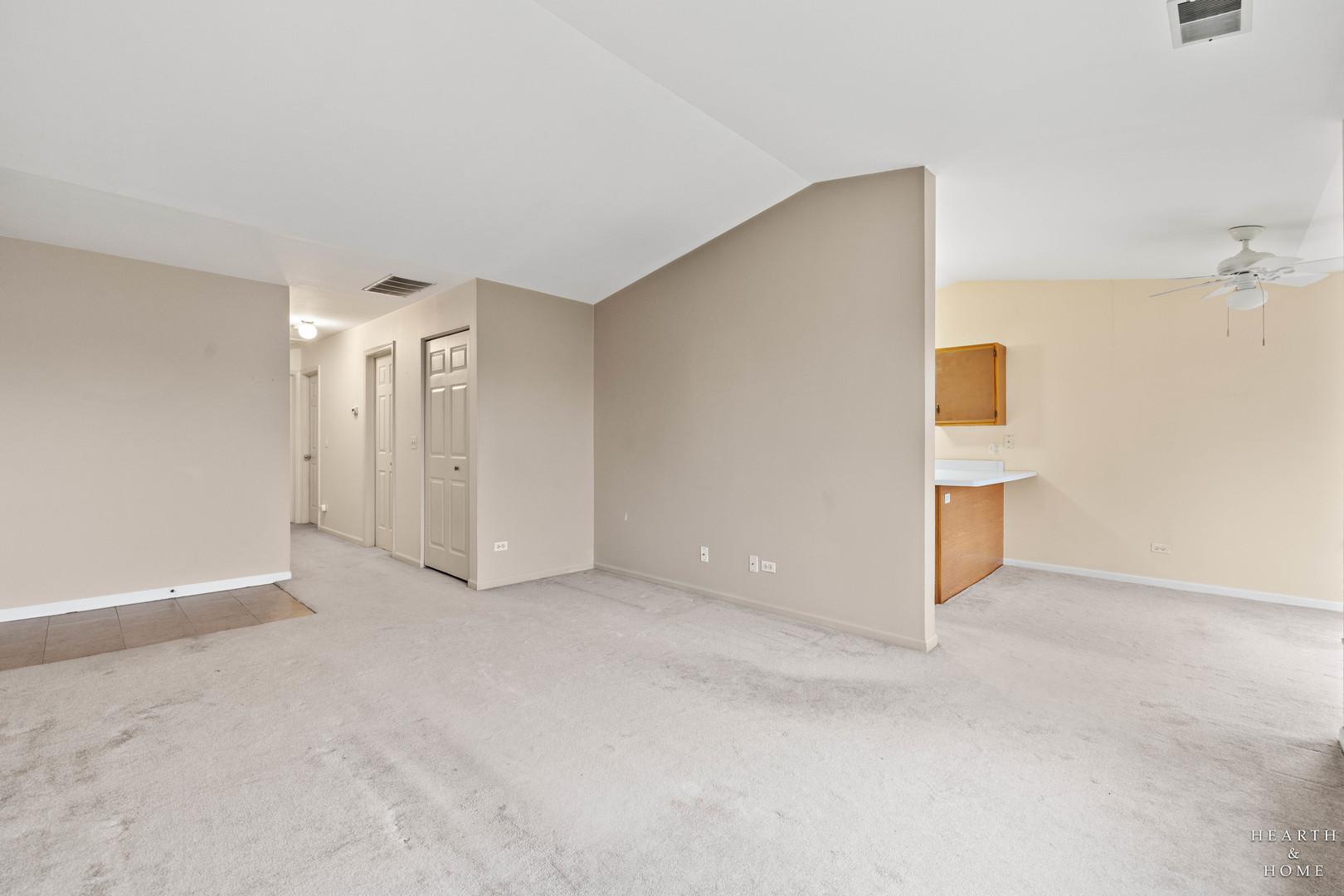 330 Buckingham Circle, Unit C Elgin, IL 60120 - Photo 13 of 21 a view of an empty room