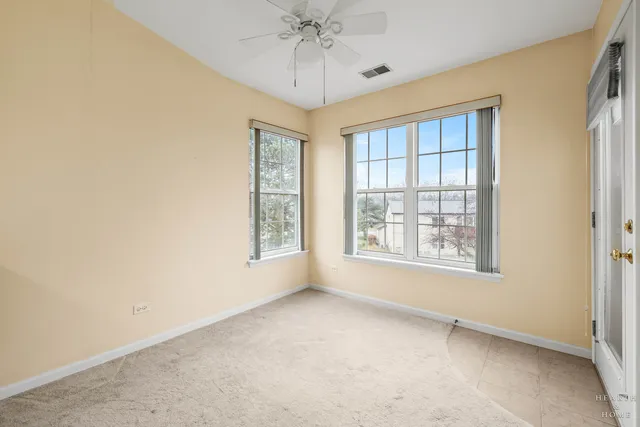 $239,900 | 330 Buckingham Circle, Unit C, Elgin, IL 60120