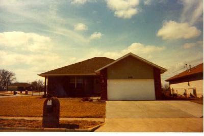 229 North Foster Avenue Springfield, MO 65802 - Photo 1 of 1 Primary Photo