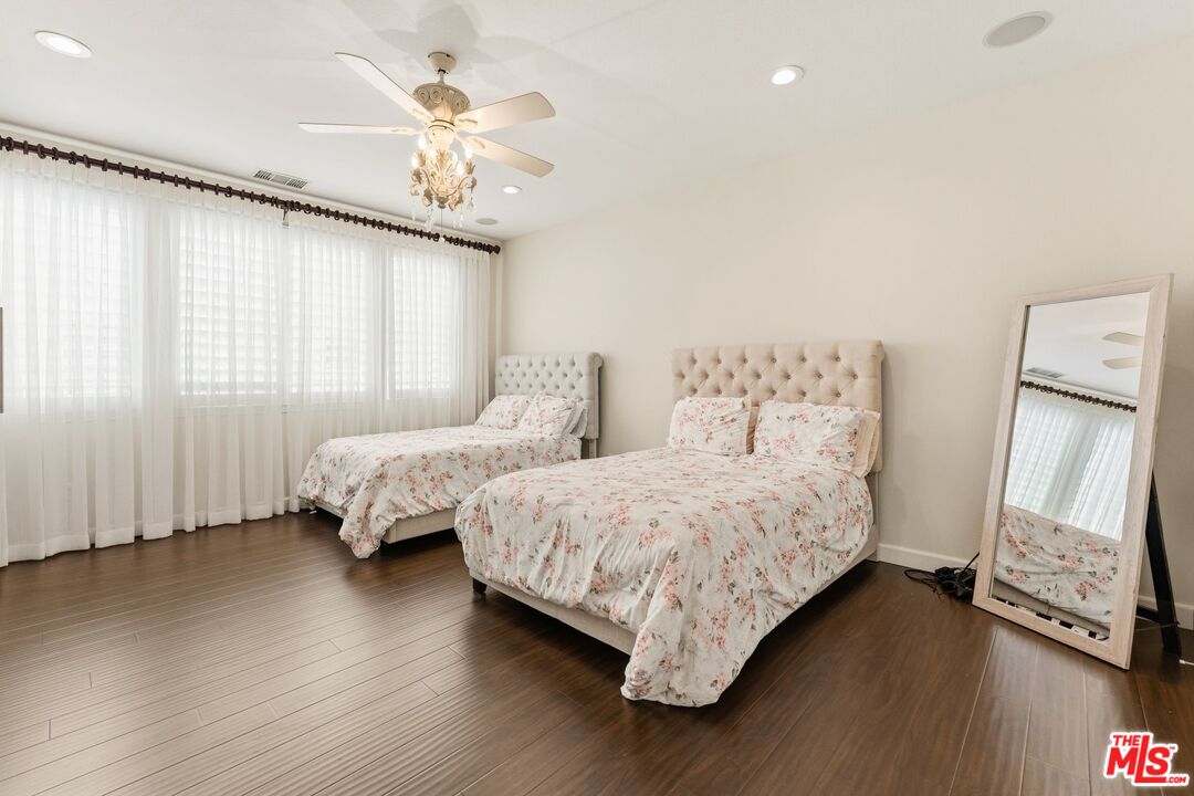 11564 Apulia Court Porter Ranch, CA 91326 - Photo 35 of 52