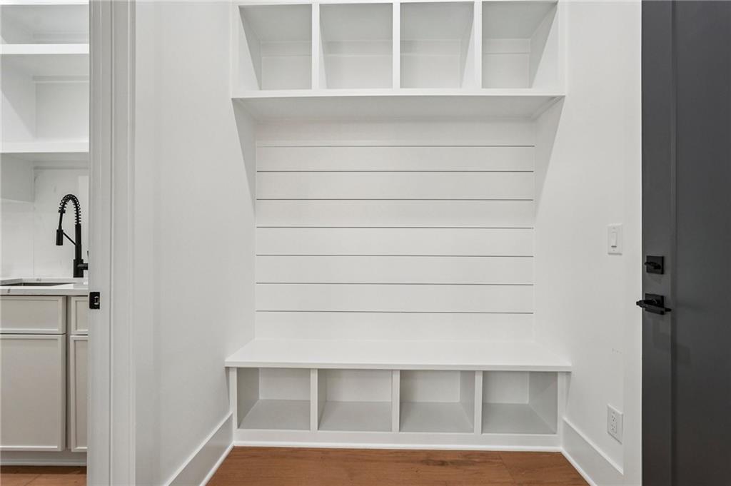 816 Riverside Road Sugar Hill, GA 30518 - Photo 25 of 85