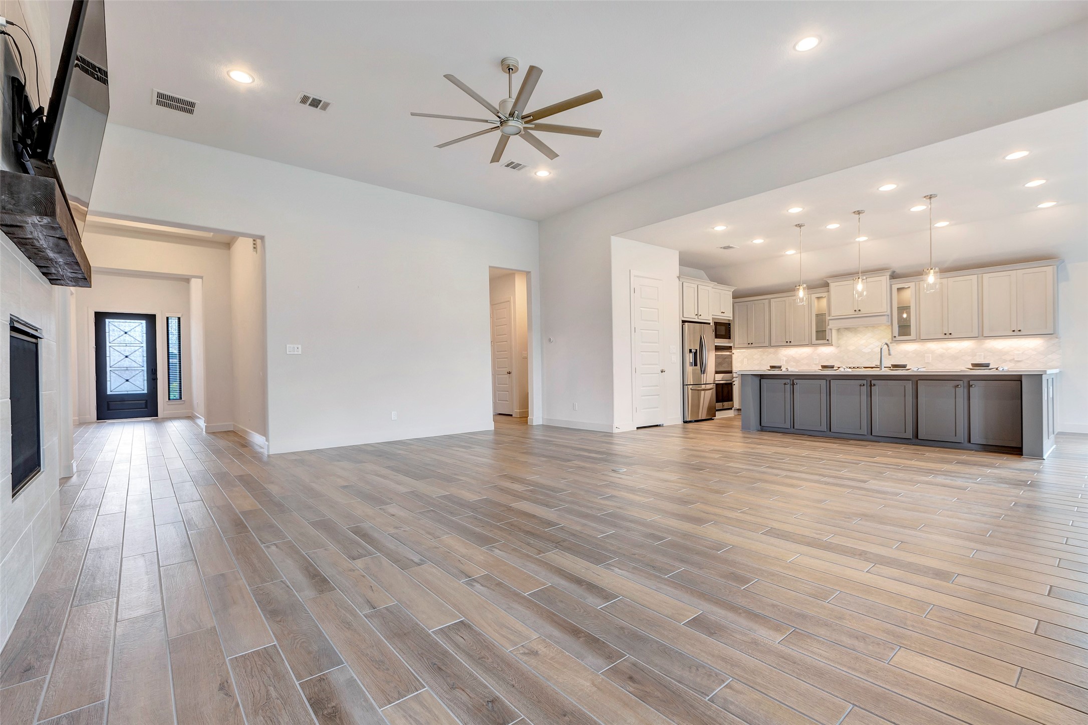 30527 Watershed Way Fulshear, TX 77441 - Photo 13 of 41
