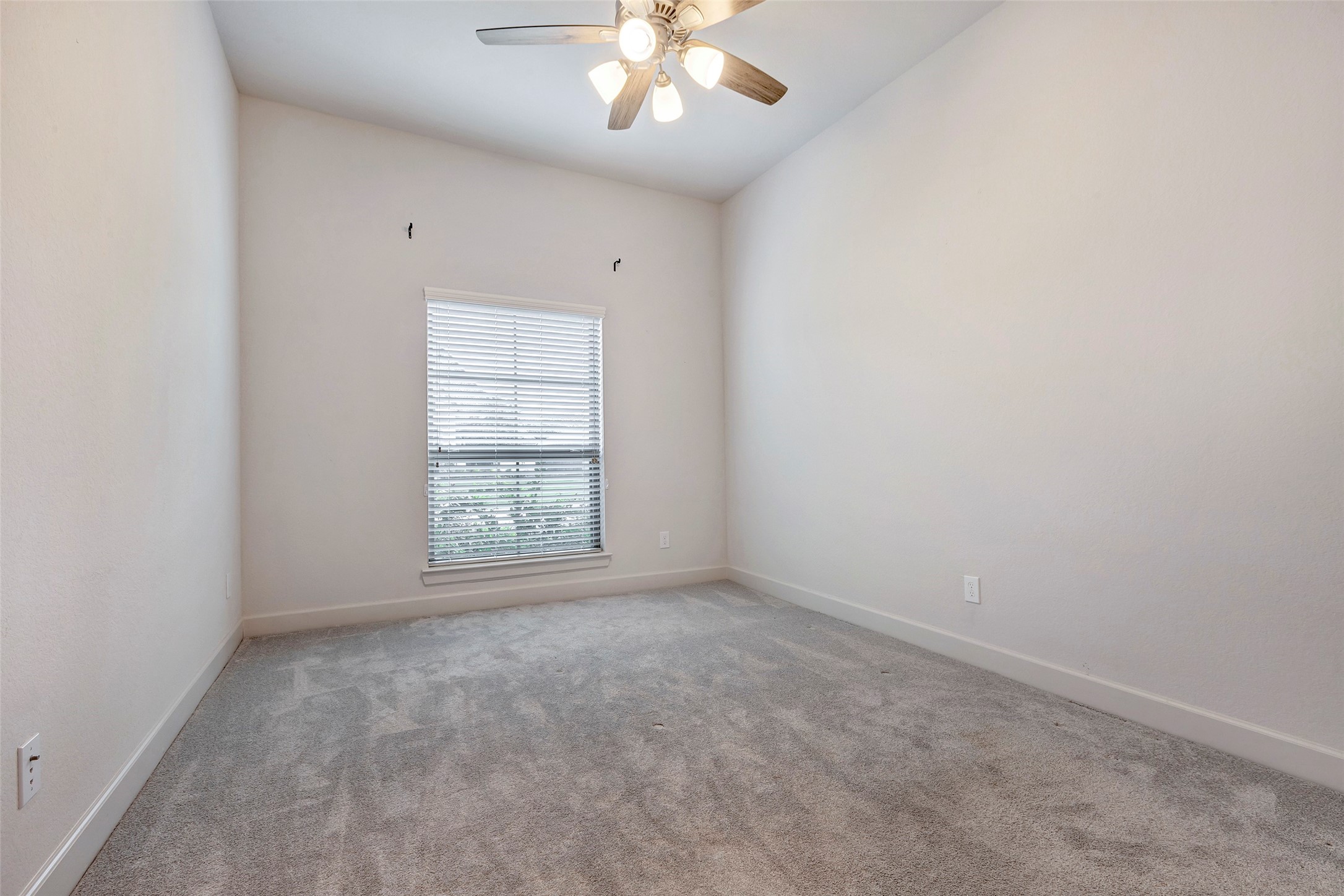 30527 Watershed Way Fulshear, TX 77441 - Photo 32 of 41